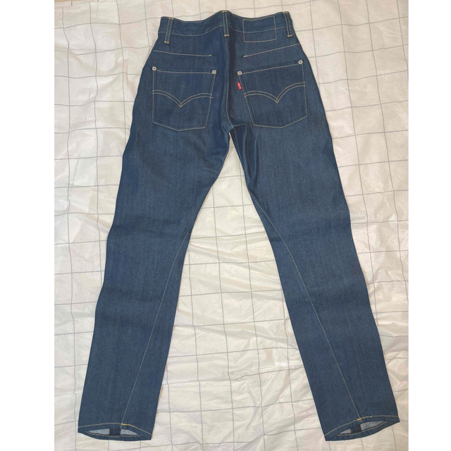 Levi's(リーバイス)のLevi's ENGINEERED＊立体裁断＊タイトフィット＊W29＊送込＊即買 レディースのパンツ(デニム/ジーンズ)の商品写真