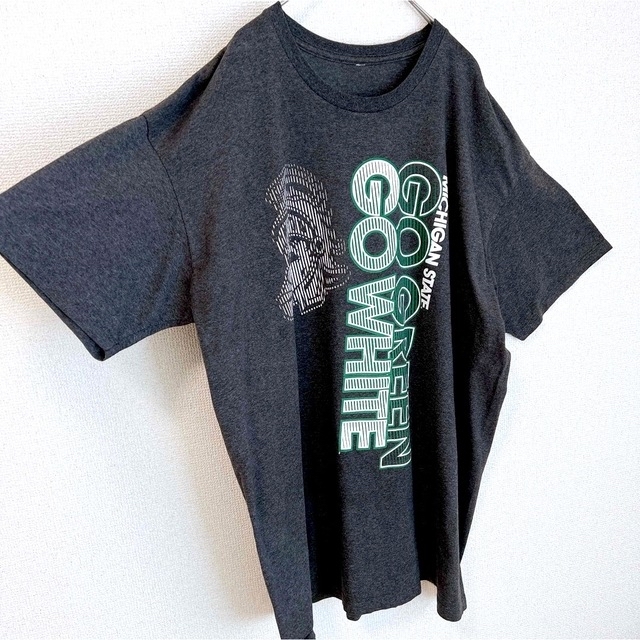 Tシャツ オーバーサイズ NCAA ミシガン大学 スパルタンズ グレー デカロゴ メンズのトップス(Tシャツ/カットソー(半袖/袖なし))の商品写真