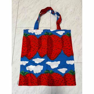 マリメッコ(marimekko)のmarimekko エコバッグ MANSIKKAVUORET(トートバッグ)