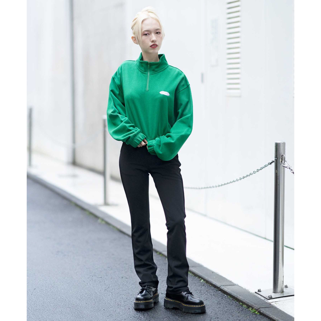 X-girl(エックスガール)のX-girl BASIC OVAL LOGO HALF ZIP SWEAT  レディースのトップス(トレーナー/スウェット)の商品写真