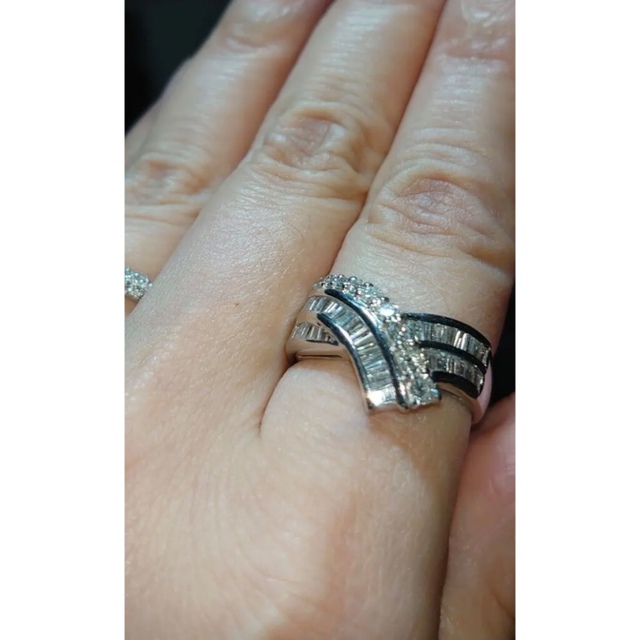 磨き上げ済み 豪華 天然ダイヤモンド 1.3カラット プラチナ900 リング レディースのアクセサリー(リング(指輪))の商品写真