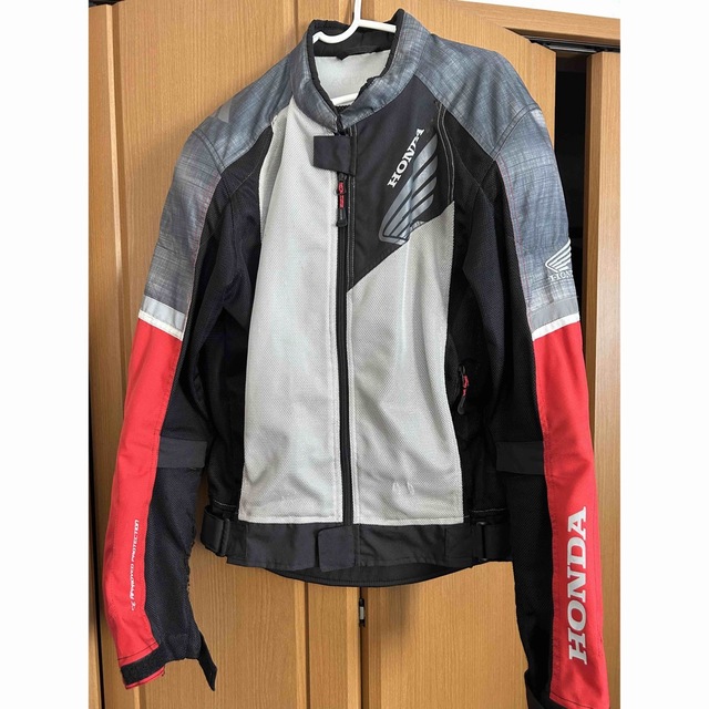 ホンダ(ホンダ)のホンダ　バイク　ライディングジャケット　Lサイズ メンズのジャケット/アウター(ライダースジャケット)の商品写真