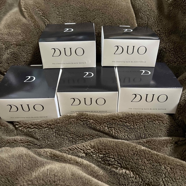 DUO(デュオ)のDUO クレンジングバーム　ブラックリペア×5個 コスメ/美容のスキンケア/基礎化粧品(クレンジング/メイク落とし)の商品写真