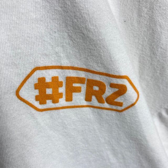 【即完売モデル】FR2 バイカーガール 色情兎 バックプリント tシャツ 【即完売モデル】FR2 バイカーガール 色情兎 バックプリント tシャツ