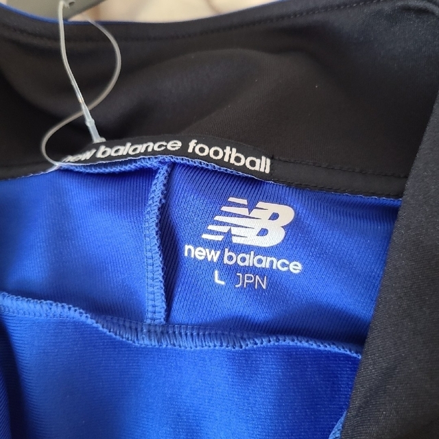 New Balance(ニューバランス)の送料込🌟新品未使用🌟NB🌟FC東京ウォームアップハーフジップトップ エンタメ/ホビーのコレクション(その他)の商品写真