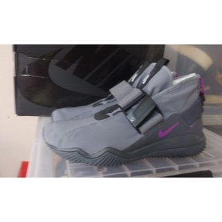 送料込 美品 元箱 付 NIKE ACG 07 KMTR 26cm US8 灰