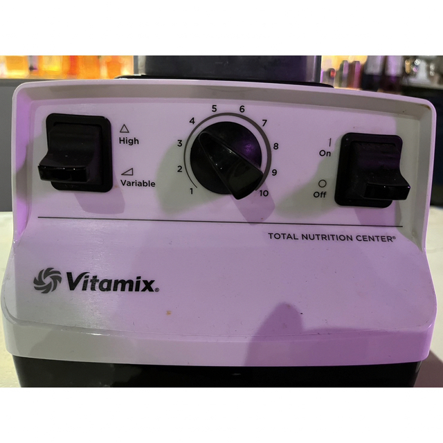 Vitamix(バイタミックス)のVitamix バイタミックス VM0111 ミキサー スマホ/家電/カメラの調理家電(ジューサー/ミキサー)の商品写真