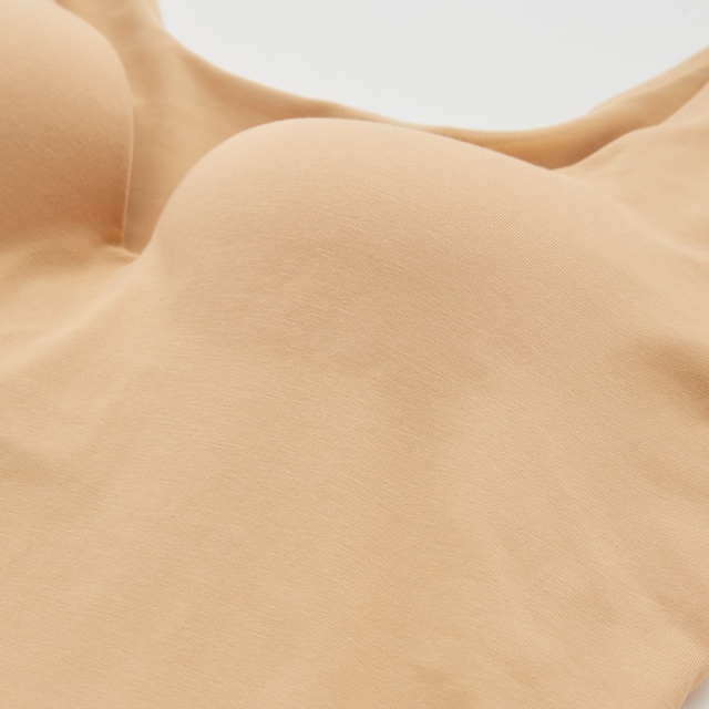 UNIQLO(ユニクロ)のユニクロ　エアリズムコットンブラTシャツ　マメクロゴウチ　レディースインナー肌着 レディースのトップス(Tシャツ(長袖/七分))の商品写真