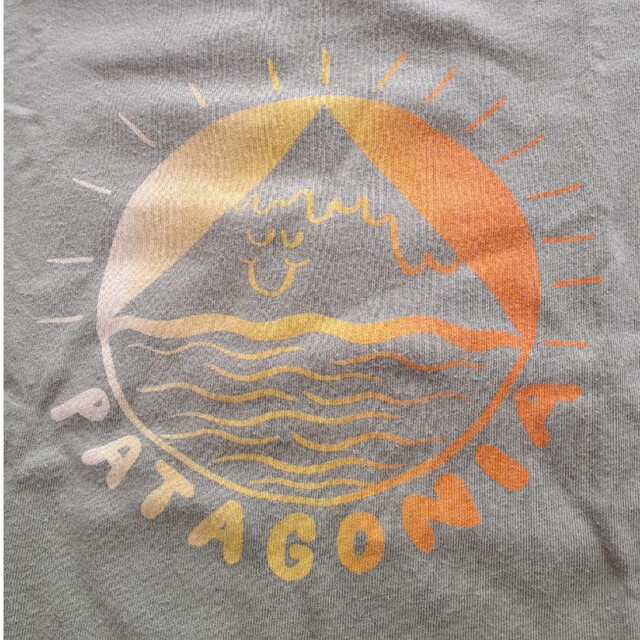 patagonia(パタゴニア)のpatagonia Tシャツ キッズ/ベビー/マタニティのキッズ服男の子用(90cm~)(Tシャツ/カットソー)の商品写真