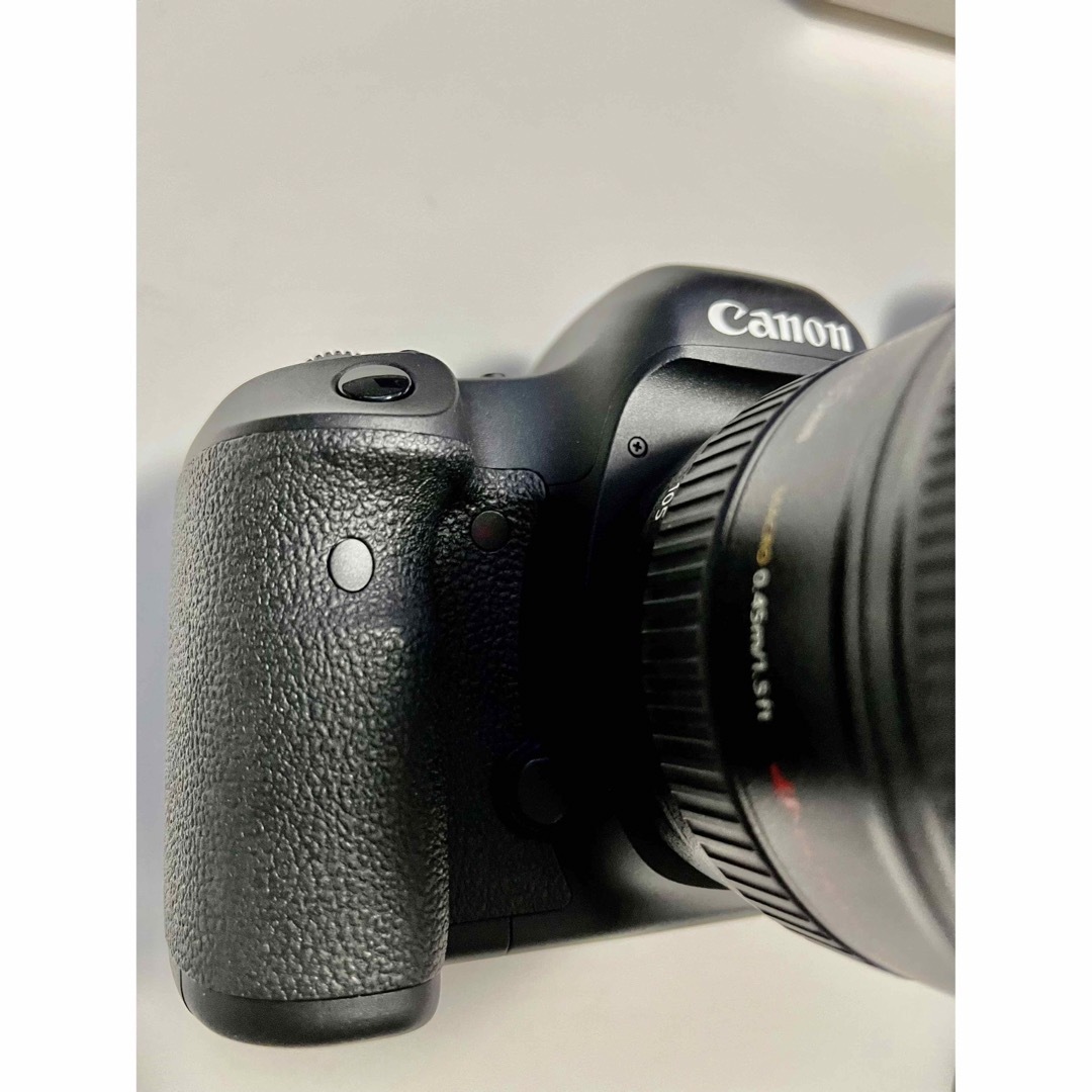 CanonEOS5D MARK3ショット数極少約1703回と24-105L 美品