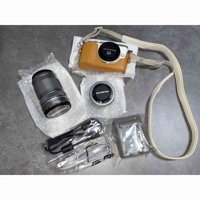 OLYMPUS - OLYMPUS E−PL9 EZ ダブルズームキット WHITEの通販 by