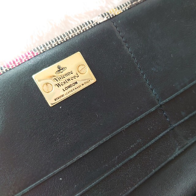 Vivienne Westwood(ヴィヴィアンウエストウッド)のチェック柄✾長財布 レディースのファッション小物(財布)の商品写真