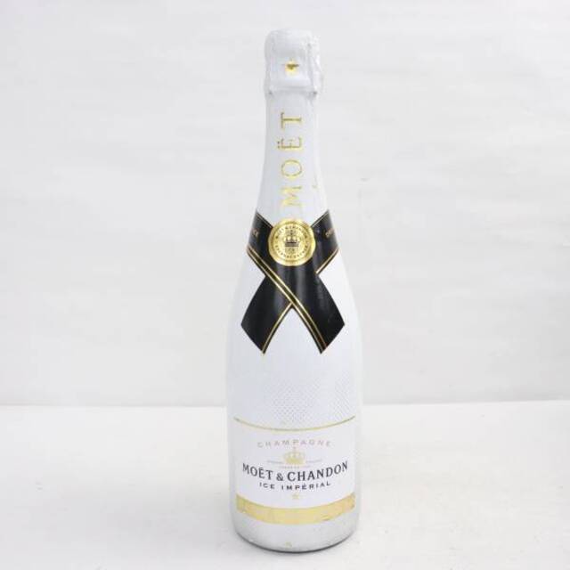 MOËT & CHANDON(モエエシャンドン)のモエ エ シャンドン アイス アンペリアル 食品/飲料/酒の酒(シャンパン/スパークリングワイン)の商品写真