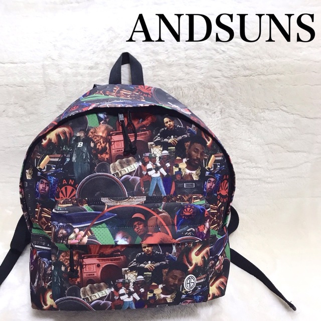 ANDSUNS(アンドサンズ)の美品 アンドサンズ HIPHOP LIFE BACKPAC リュック 総柄 メンズのバッグ(バッグパック/リュック)の商品写真