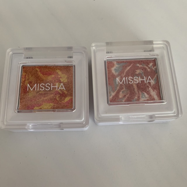 MISSHA(ミシャ)のミシャ　グリッタープリズム　シャドウ コスメ/美容のベースメイク/化粧品(アイシャドウ)の商品写真