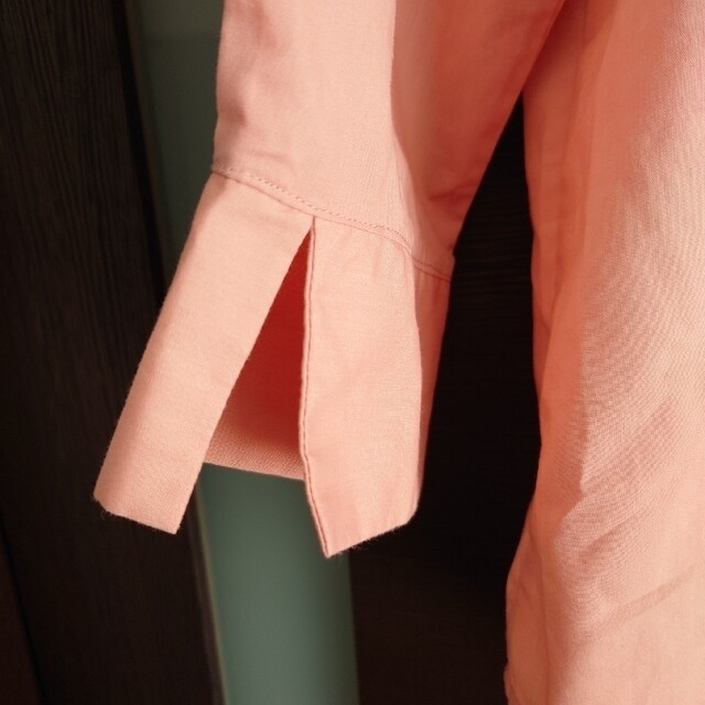 chocol raffine robe(ショコラフィネローブ)のスキッパー七分袖　サーモンピンクブラウス レディースのトップス(シャツ/ブラウス(長袖/七分))の商品写真