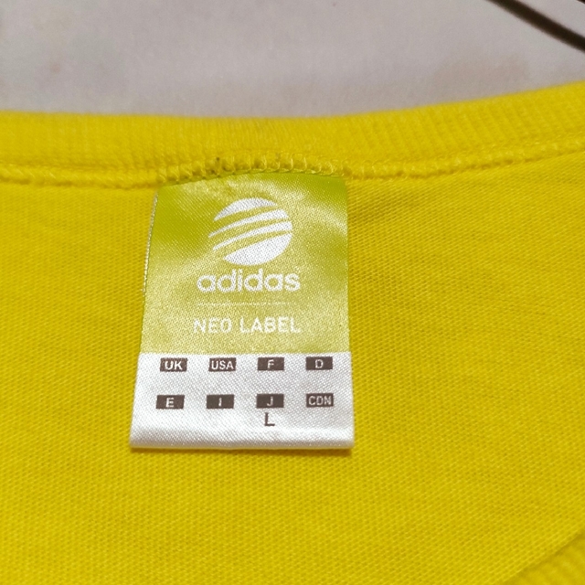 adidas(アディダス)の【T57】アディダス 半袖tシャツ レアデザイン ビッグロゴ プリント 古着 メンズのトップス(Tシャツ/カットソー(半袖/袖なし))の商品写真