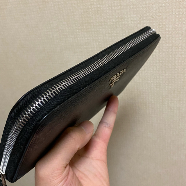 プラダ 長財布 ブラック レザー プラダ 長財布 ブラック レザー