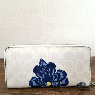 COACH - 未使用品 COACH ジップウォレット ホワイト 花柄 450の通販 by