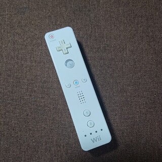 ウィー(Wii)のWiiリモコン白 ホワイト 任天堂 ニンテンドー純正品 コントローラー匿名配送(携帯用ゲーム機本体)