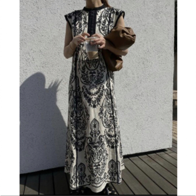 DAMASK EMBROIDERY LINEN DRESS 2