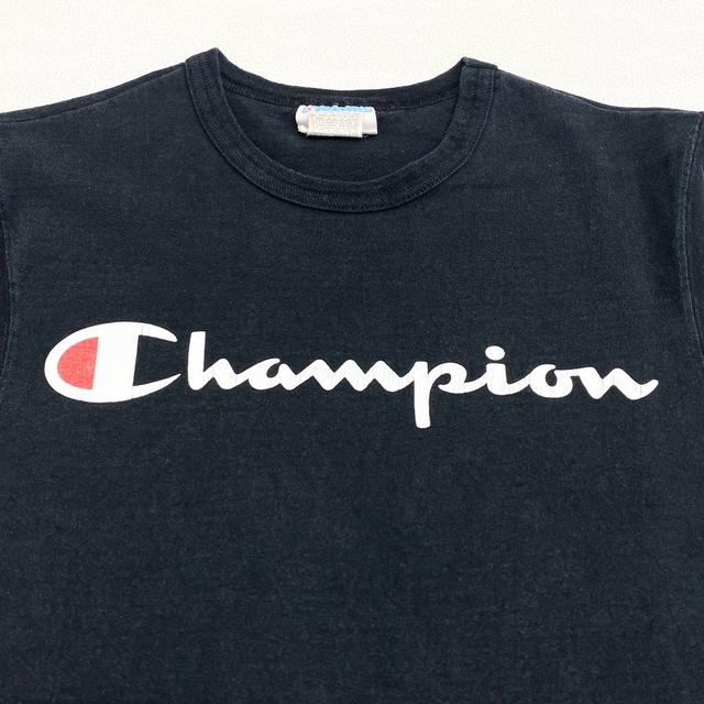 Champion(チャンピオン)のUS古着 チャンピオン Champion Tシャツ 半袖 スクリプトロゴ プリント サイズ：メンズ S ブラック【中古】 メンズのトップス(Tシャツ/カットソー(半袖/袖なし))の商品写真