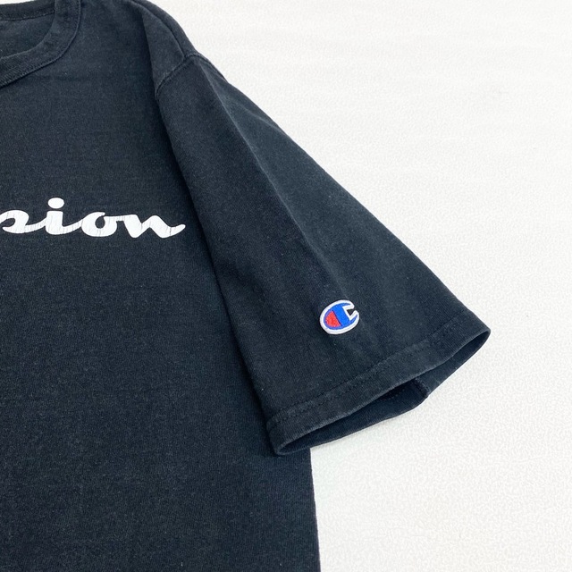 Champion(チャンピオン)のUS古着 チャンピオン Champion Tシャツ 半袖 スクリプトロゴ プリント サイズ：メンズ S ブラック【中古】 メンズのトップス(Tシャツ/カットソー(半袖/袖なし))の商品写真