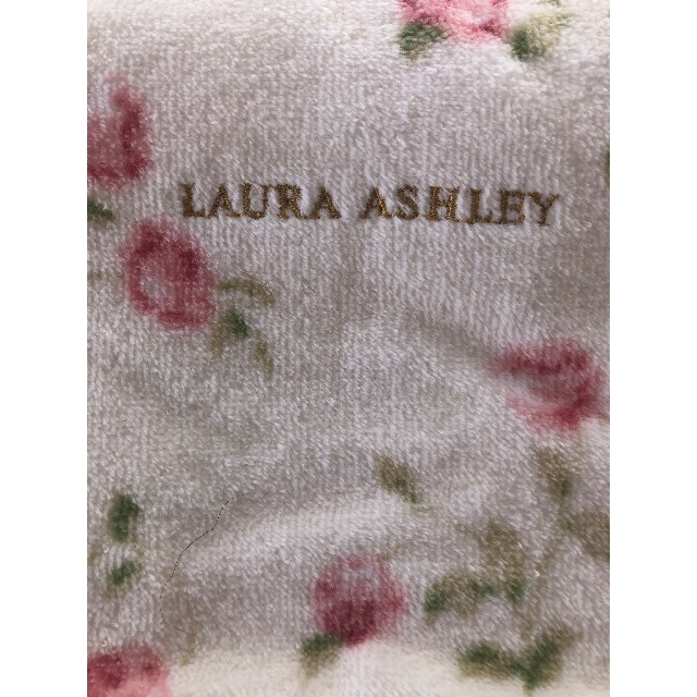 LAURA ASHLEY(ローラアシュレイ)のローラアシュレイ　フェイスタオル インテリア/住まい/日用品の寝具(その他)の商品写真