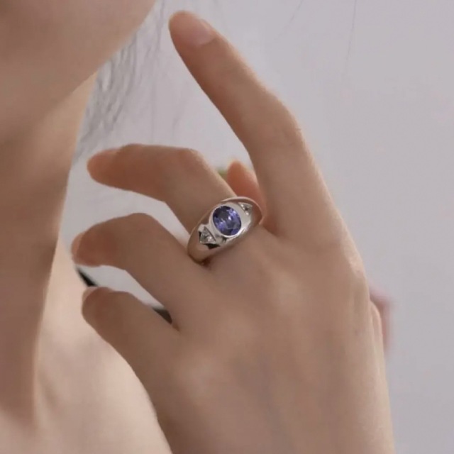 人工ブルーサファイア　ダイヤモンド　リング レディースのアクセサリー(リング(指輪))の商品写真