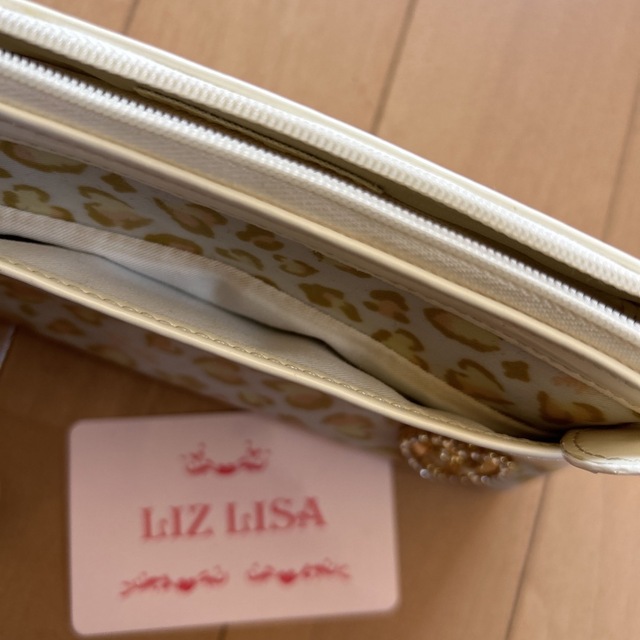 LIZ LISA(リズリサ)の【未使用】リズリサ　ポーチ レディースのファッション小物(ポーチ)の商品写真