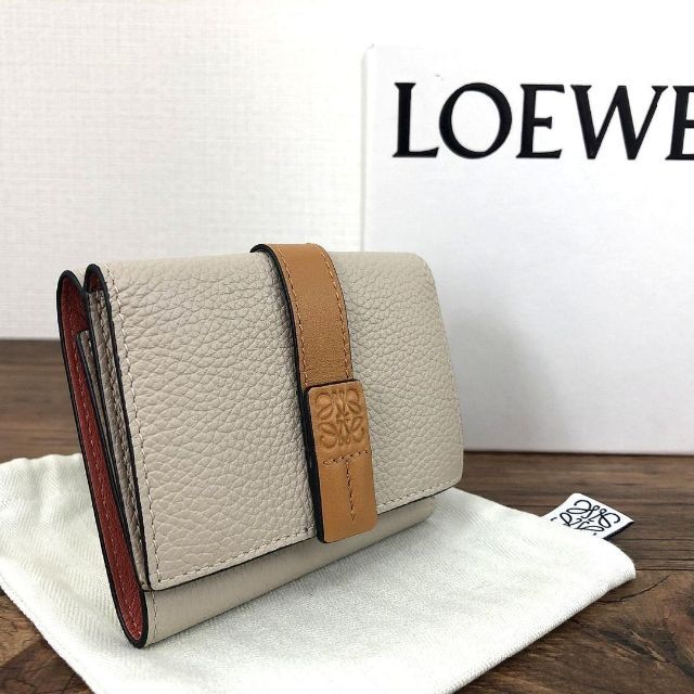 ロエベランク極美品 LOEWE コンパクトウォレット ベージュ系 363