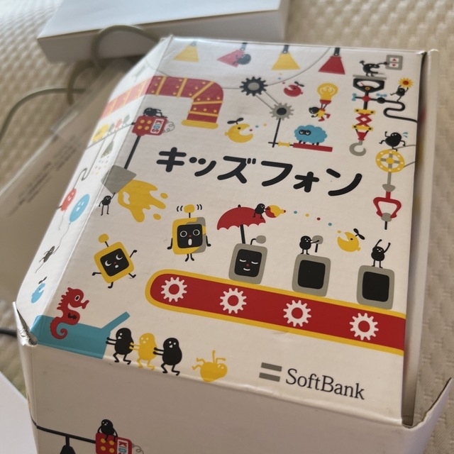 Softbank(ソフトバンク)のZTE キッズフォン 701ZT イエロー本日のみお値下げ中 スマホ/家電/カメラのスマートフォン/携帯電話(スマートフォン本体)の商品写真