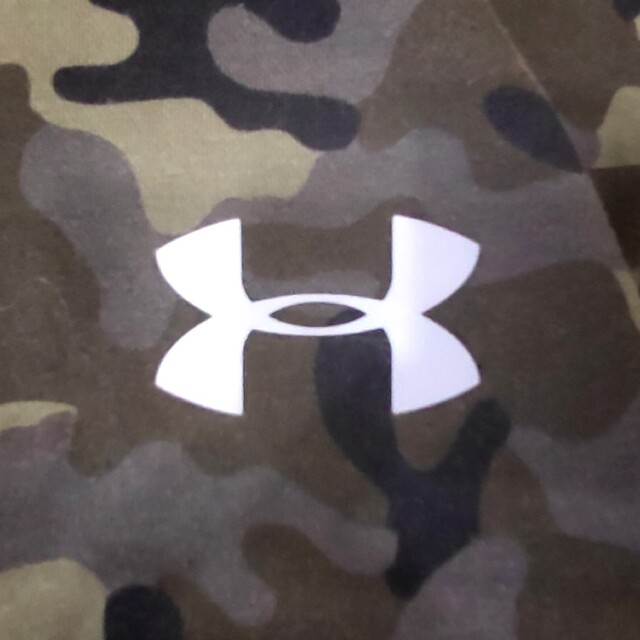 UNDER ARMOUR(アンダーアーマー)のUnder armour Camo Hoodie メンズのトップス(パーカー)の商品写真