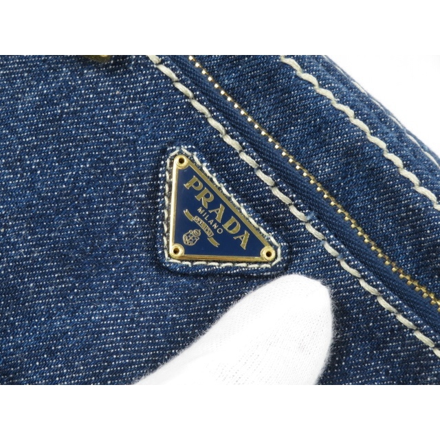PRADA - □中古□ プラダ ポーチ メイク 化粧 小物入れ デニム PRADA - □中古□ プラダ ポーチ メイク 化粧 小物入れ デニム