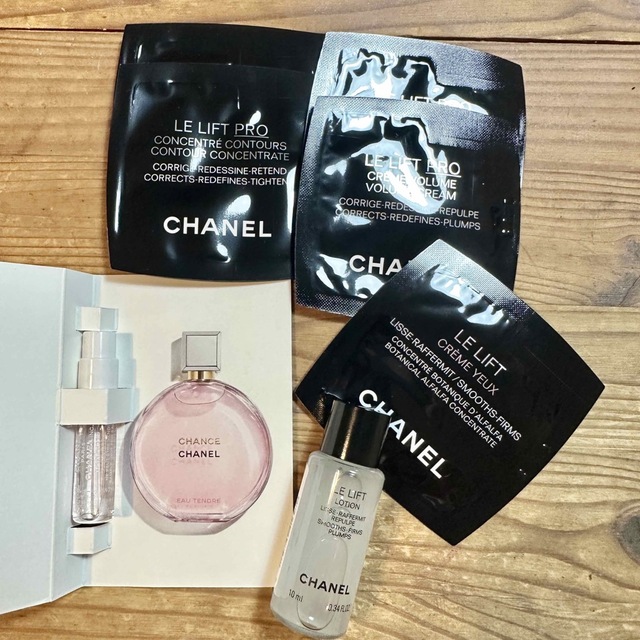 CHANEL(シャネル)のCHANEL サンプル7個セット(香水、化粧水、美容液、クリーム、目元クリーム) コスメ/美容のキット/セット(サンプル/トライアルキット)の商品写真