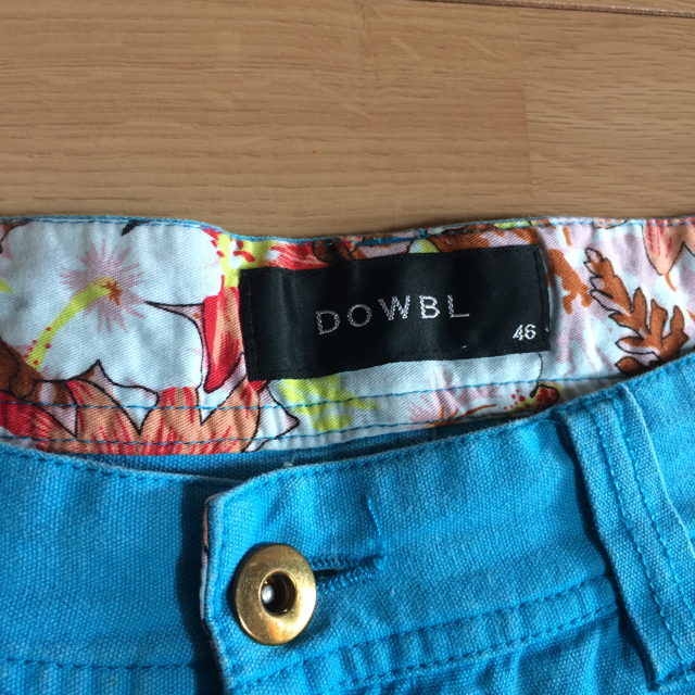 DOWBL(ダブル)のDOWBL サイズ46 ダブル メンズのパンツ(ショートパンツ)の商品写真