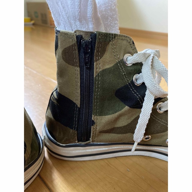 A BATHING APE(アベイシングエイプ)のAPE  シャーク  スニーカー   (メンズサイズ 26cm) エンタメ/ホビーのコレクション(その他)の商品写真