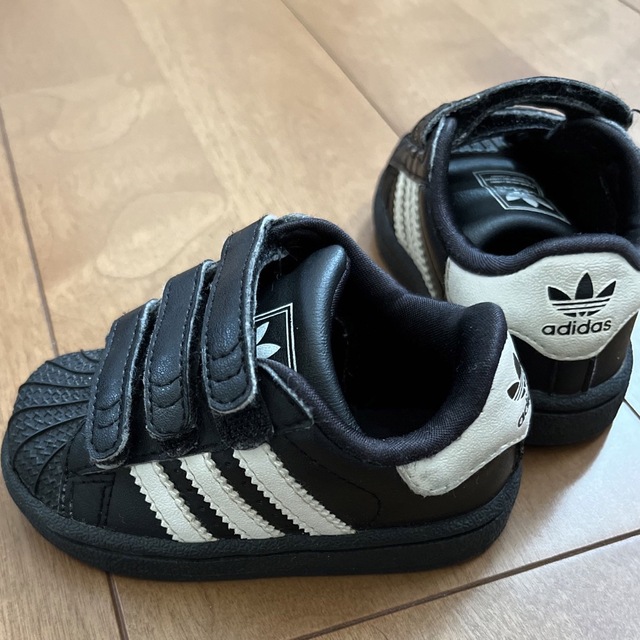 adidas(アディダス)のadidas スニーカー 12.0cm キッズ/ベビー/マタニティのベビー靴/シューズ(~14cm)(スニーカー)の商品写真