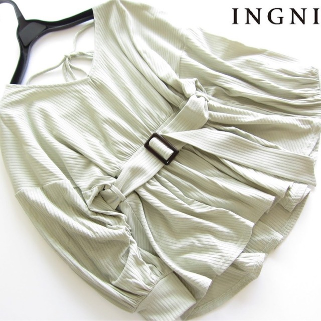 INGNI(イング)の新品INGNI/イング ベルト付きペプラムリブトップス/mint レディースのトップス(カットソー(長袖/七分))の商品写真