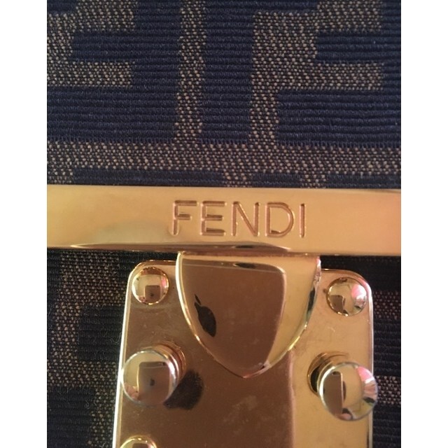 FENDI　訳あり　ショルダーバッグ