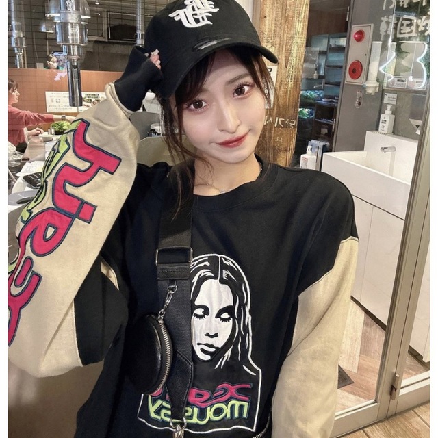 即完売品♡MOUSSY×X-girlコラボ♡XG FACE LS Tシャツ♡黒-