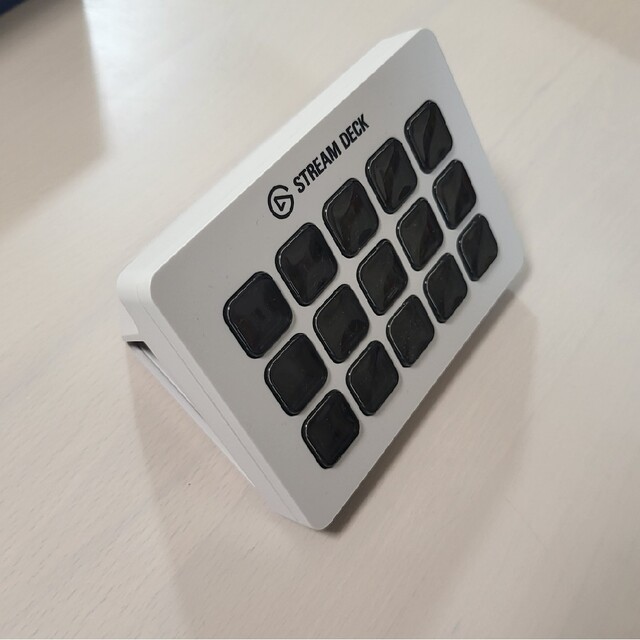 Elgato stream deck mk.2  ストリームデック ホワイト スマホ/家電/カメラのPC/タブレット(PC周辺機器)の商品写真