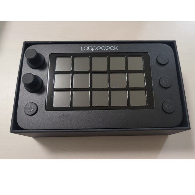 loupedeck live s スマホ/家電/カメラのPC/タブレット(PC周辺機器)の商品写真