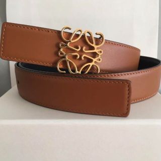 スーパーセール】 スムースカーフスキン製 ロエベ リバーシブル LOEWE