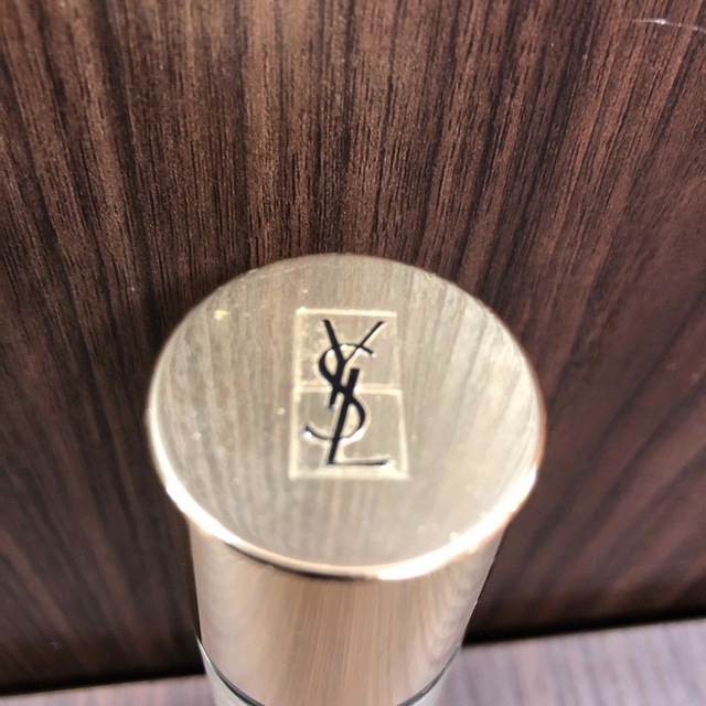 Yves Saint Laurent(イヴサンローラン)の⭐️イブサンローラン ラディアントタッチ ブラープライマー1 コスメ/美容のベースメイク/化粧品(その他)の商品写真