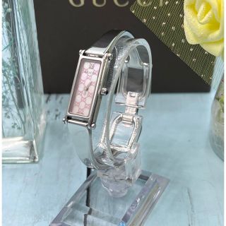 Gucci - Gucci YA015562 ピンクパール GG柄 1Pダイヤ バングルウォッチ