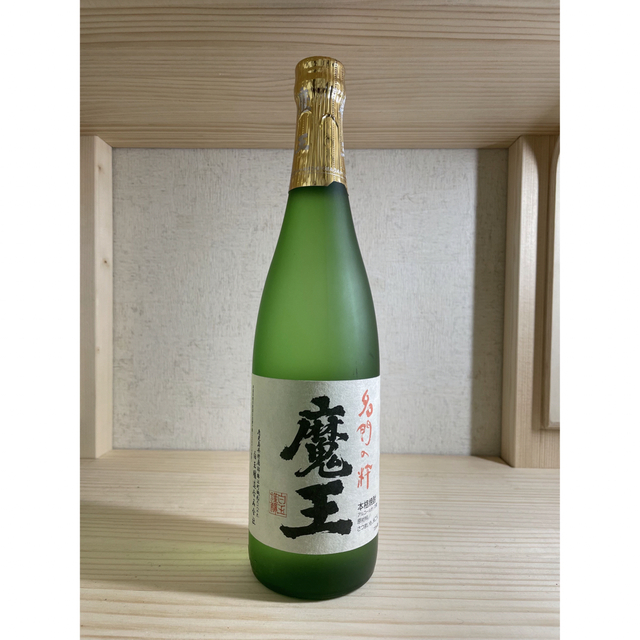 魔王　芋焼酎　720ml 食品/飲料/酒の酒(焼酎)の商品写真
