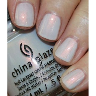 china glaze  スノーウェイ(マニキュア)