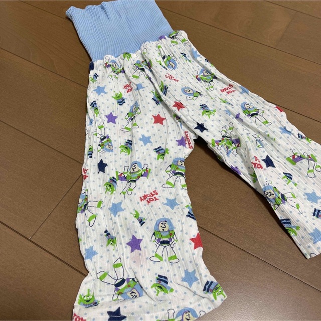腹巻き パンツ パジャマ ルームウェア Disney TOY STORY キッズ/ベビー/マタニティのキッズ服男の子用(90cm~)(パジャマ)の商品写真