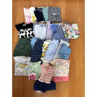 ユニクロ(UNIQLO)のまとめ売り　女の子　夏服　24着セット　120、110 おまけにサンダル(Tシャツ/カットソー)